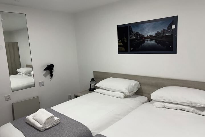 Room 12 of 83