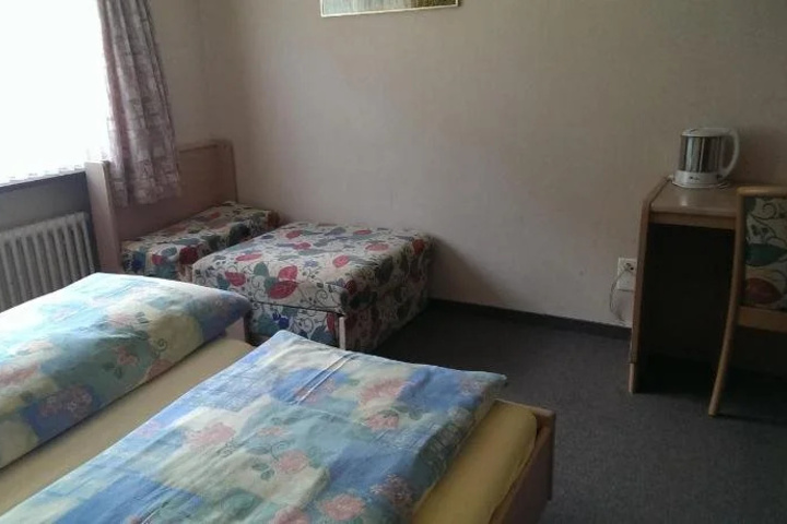 Room 6 of 20