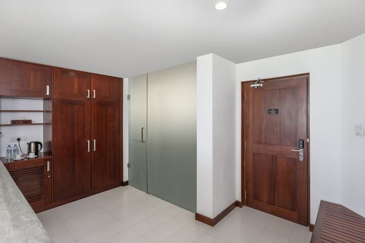 Room 15 of 67