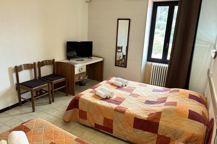 Room 14 of 61