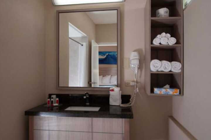 Room 14 of 35