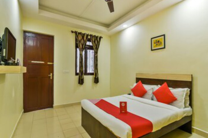 Room 27 of 30