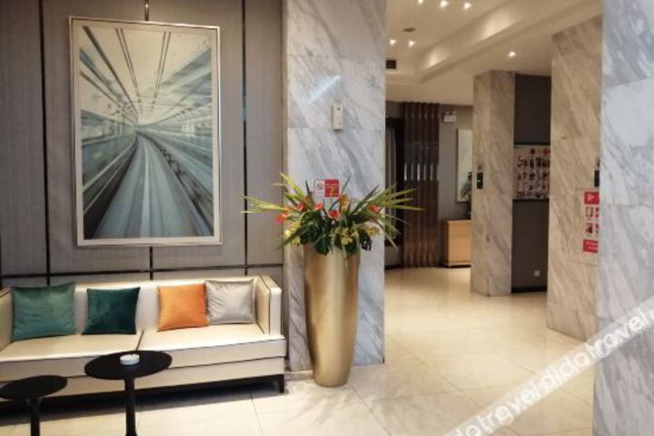 Hotel Interior 6 of 42
