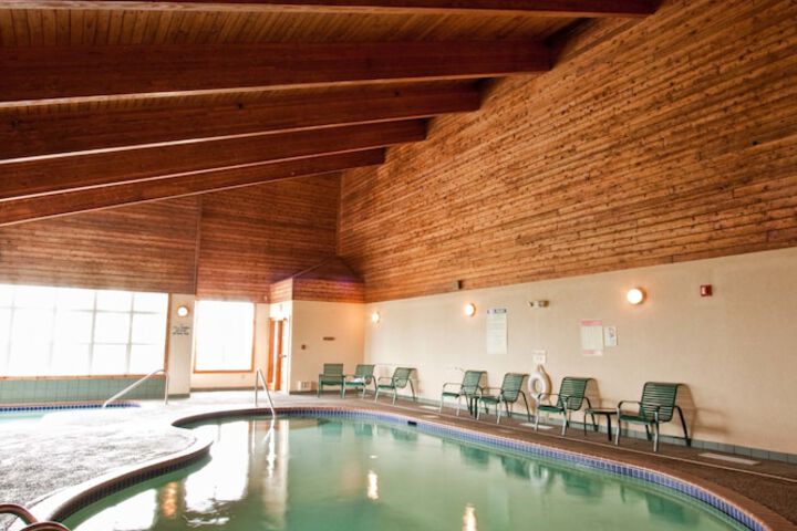 Pool 32 of 57