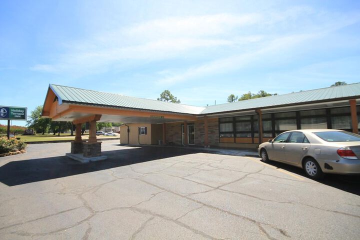 Property Grounds 47 of 57