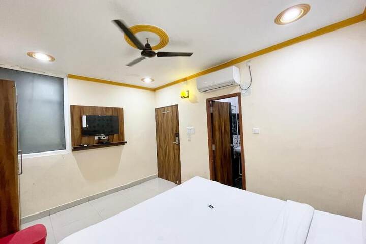 Room 19 of 42