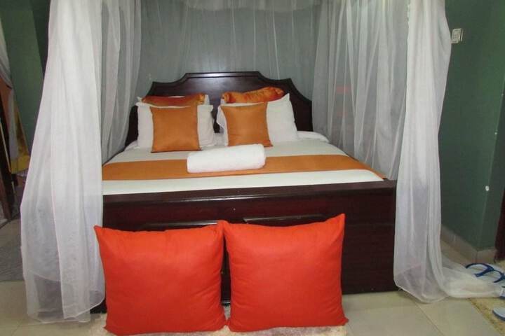 Roddy Hotel Kisumu