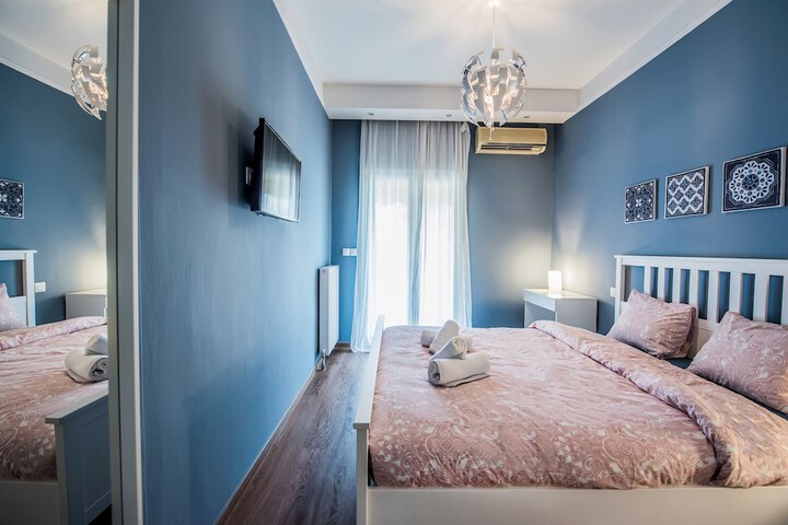 Room 5 of 27