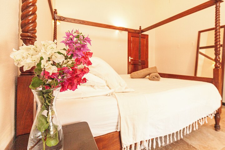 Room 15 of 53