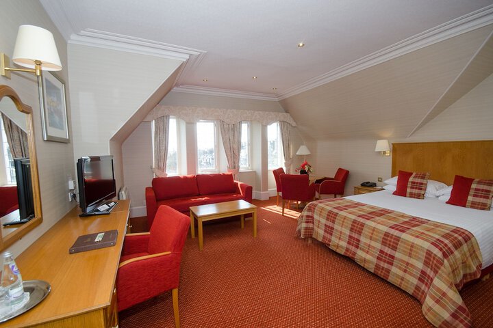 Room 3 of 41