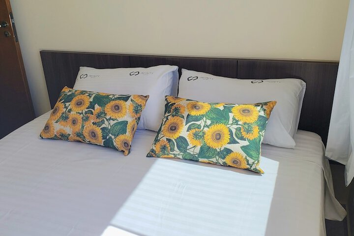 Room 13 of 34
