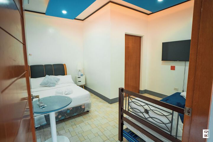 Room 40 of 188