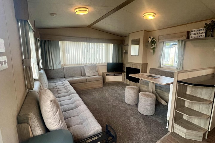 Room 12 of 29