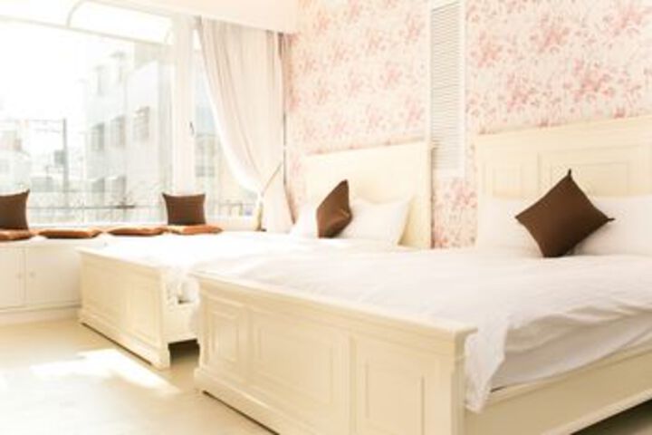 Room 43 of 141