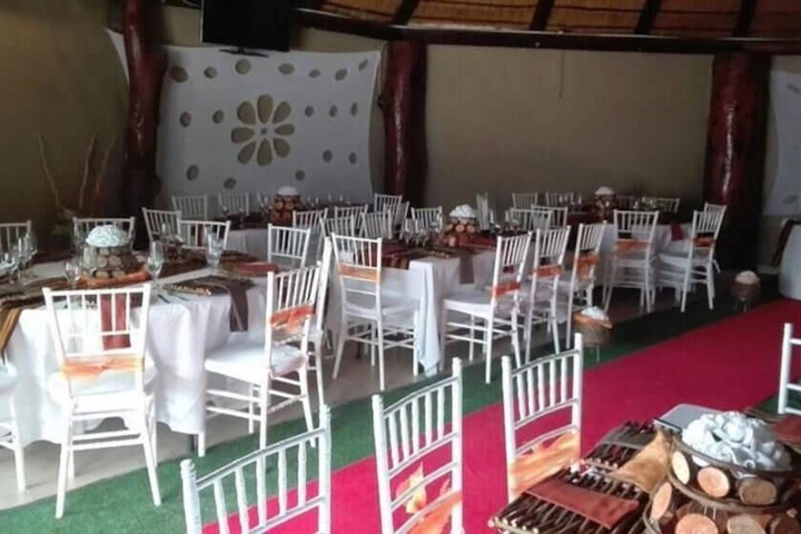 Ballroom/Hall 4 of 18