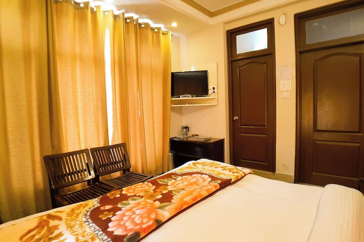 Room 35 of 81
