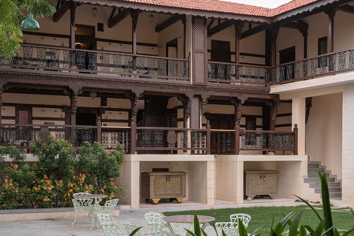 Hotel Exterior 49 of 49