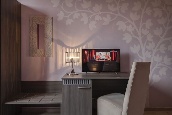 Room 47 of 104