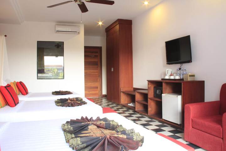 Room 19 of 97