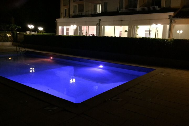 Hotel Pool