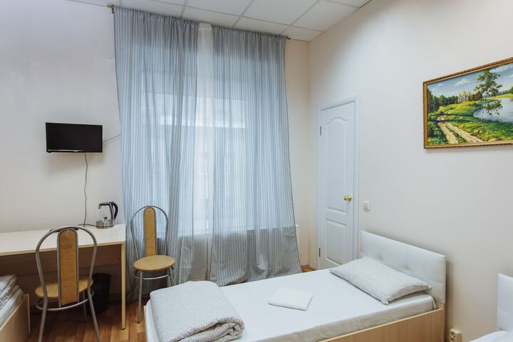 Room 19 of 76