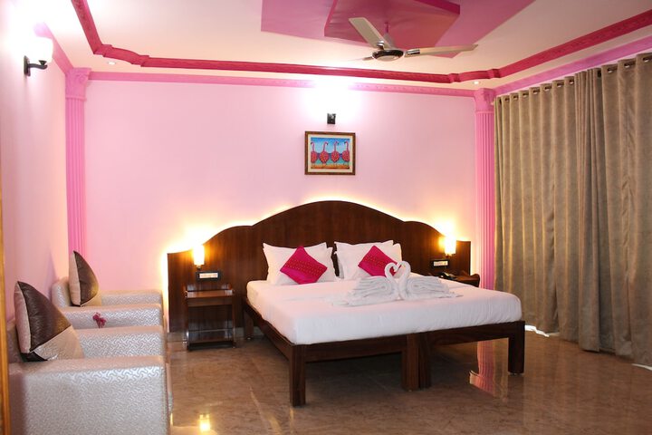 Room 4 of 44