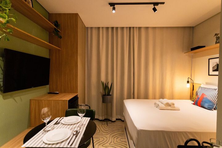 Room 33 of 40
