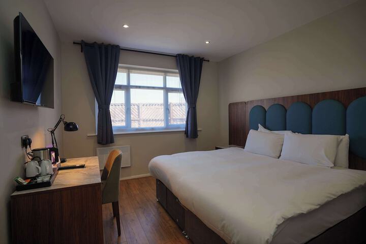 Room 65 of 295