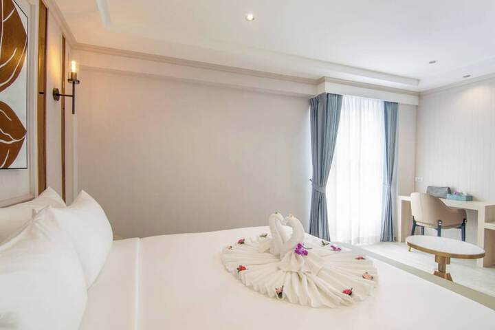 Room 44 of 171