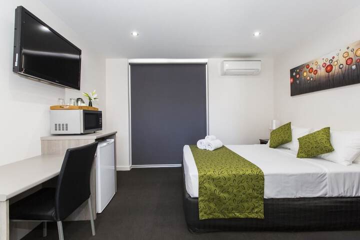 Room 5 of 21