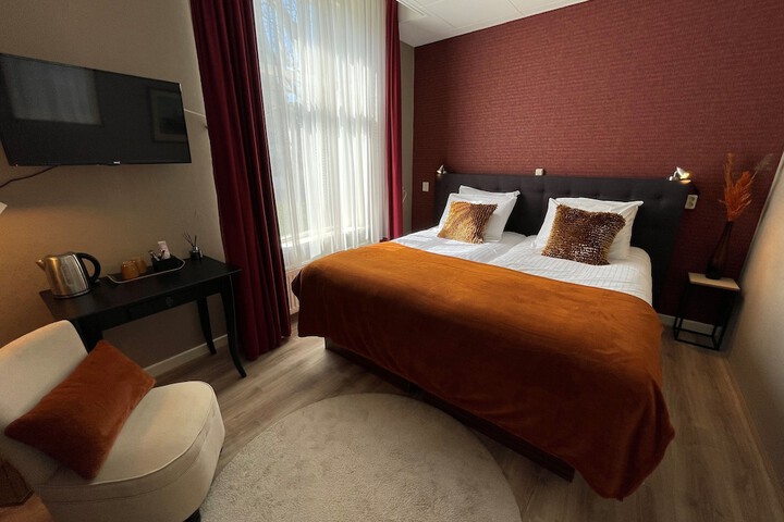 Room 14 of 41