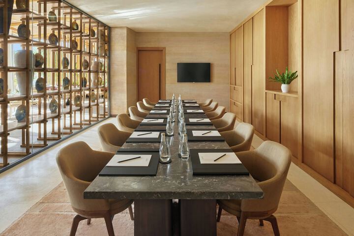 Dining 44 of 64