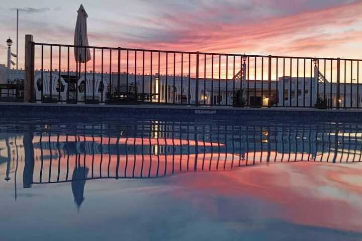 Hotel Pool