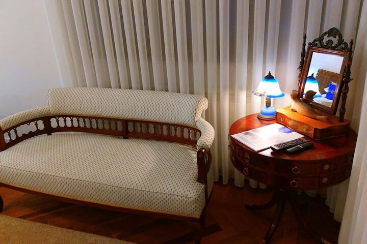 Room 17 of 48