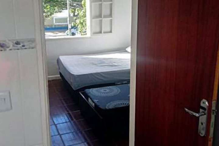 Room 16 of 42