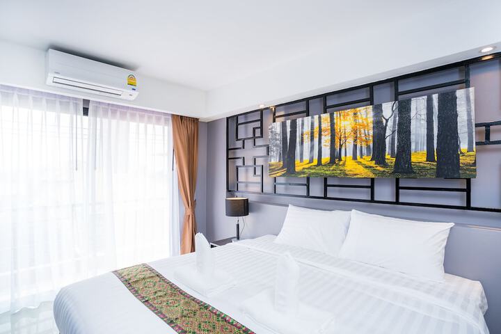 Room 43 of 181