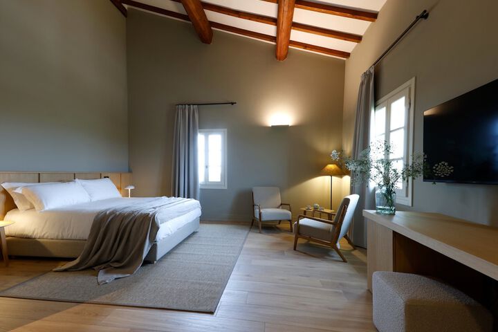 Room 10 of 81