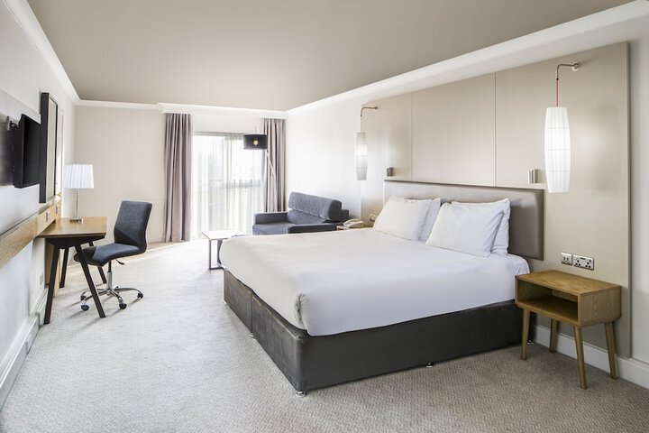 Room 10 of 88