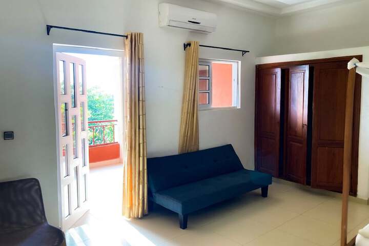 Room 12 of 41
