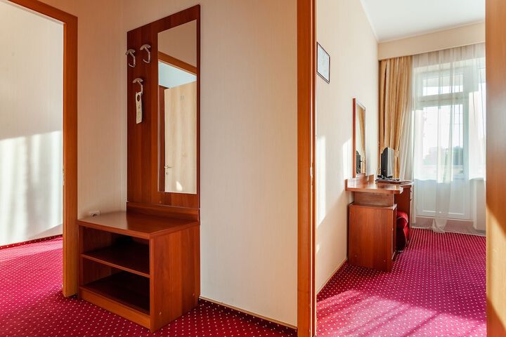Room 21 of 118