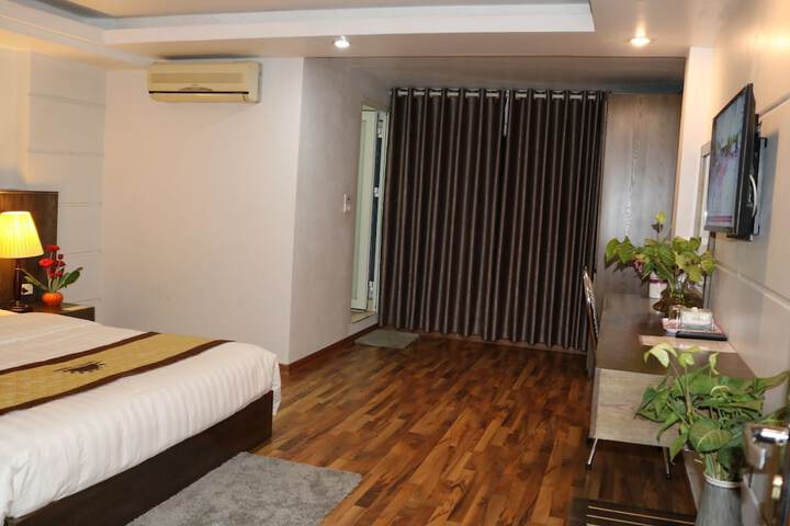 Room 1 of 22