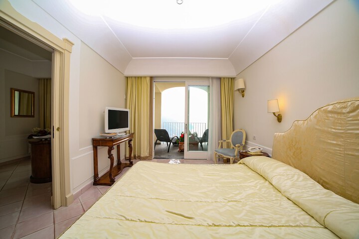 Room 19 of 52