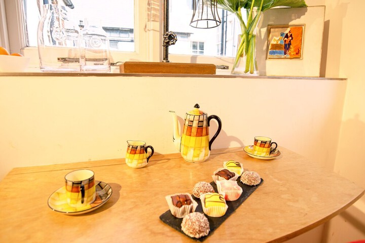 Breakfast/Coffee Service 33 of 39