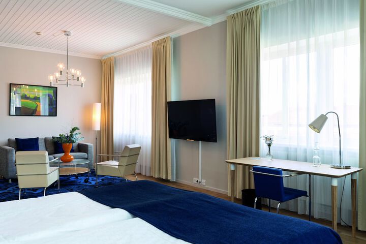 Room 49 of 105