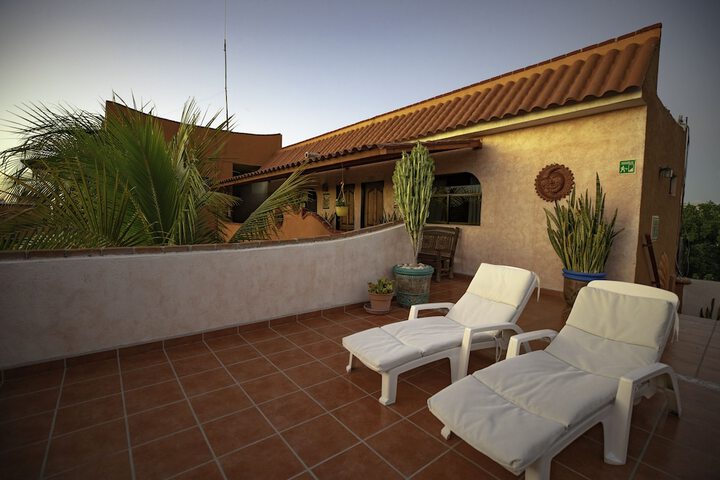 Hotel Exterior 75 of 85