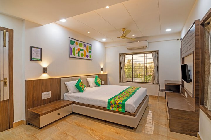 Treebo Petals Suites & Banquet - New Town
