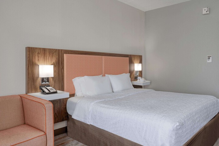 1 King Bed Accessible (6 of 13)