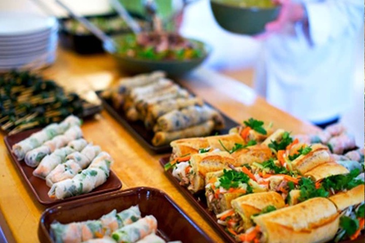 Dining 40 of 50