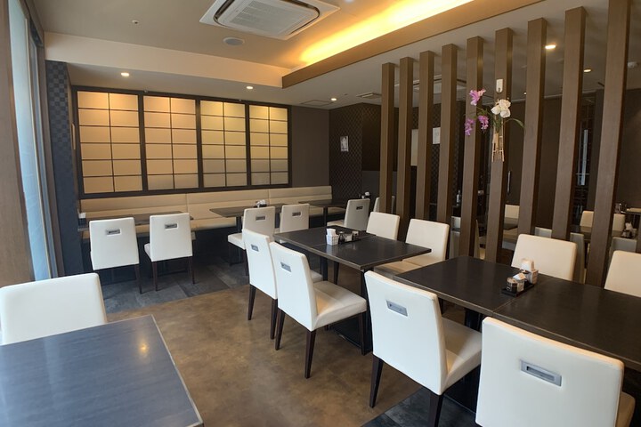 Dining Photos