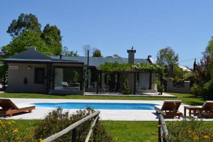 Pool 10 of 11